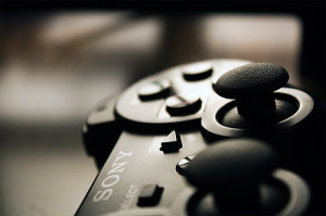 Dual Shock controller (image by Angelo Gonzalez, Flickr, CC)